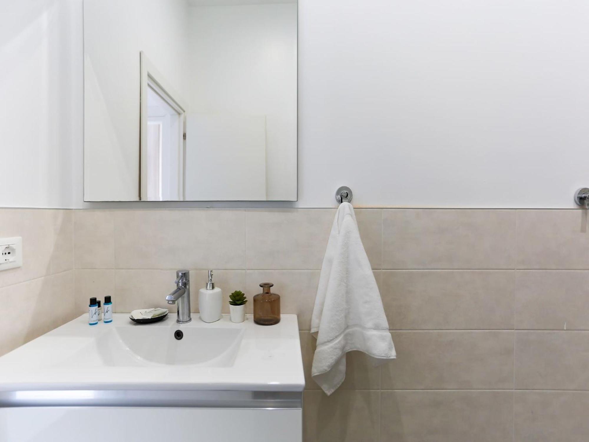 The Best Rent - Spacious Two Bedrooms Apartment Near Porta Romana Milano Dış mekan fotoğraf