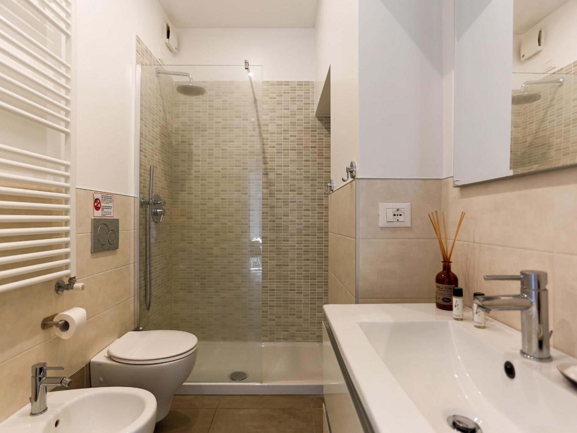The Best Rent - Spacious Two Bedrooms Apartment Near Porta Romana Milano Dış mekan fotoğraf